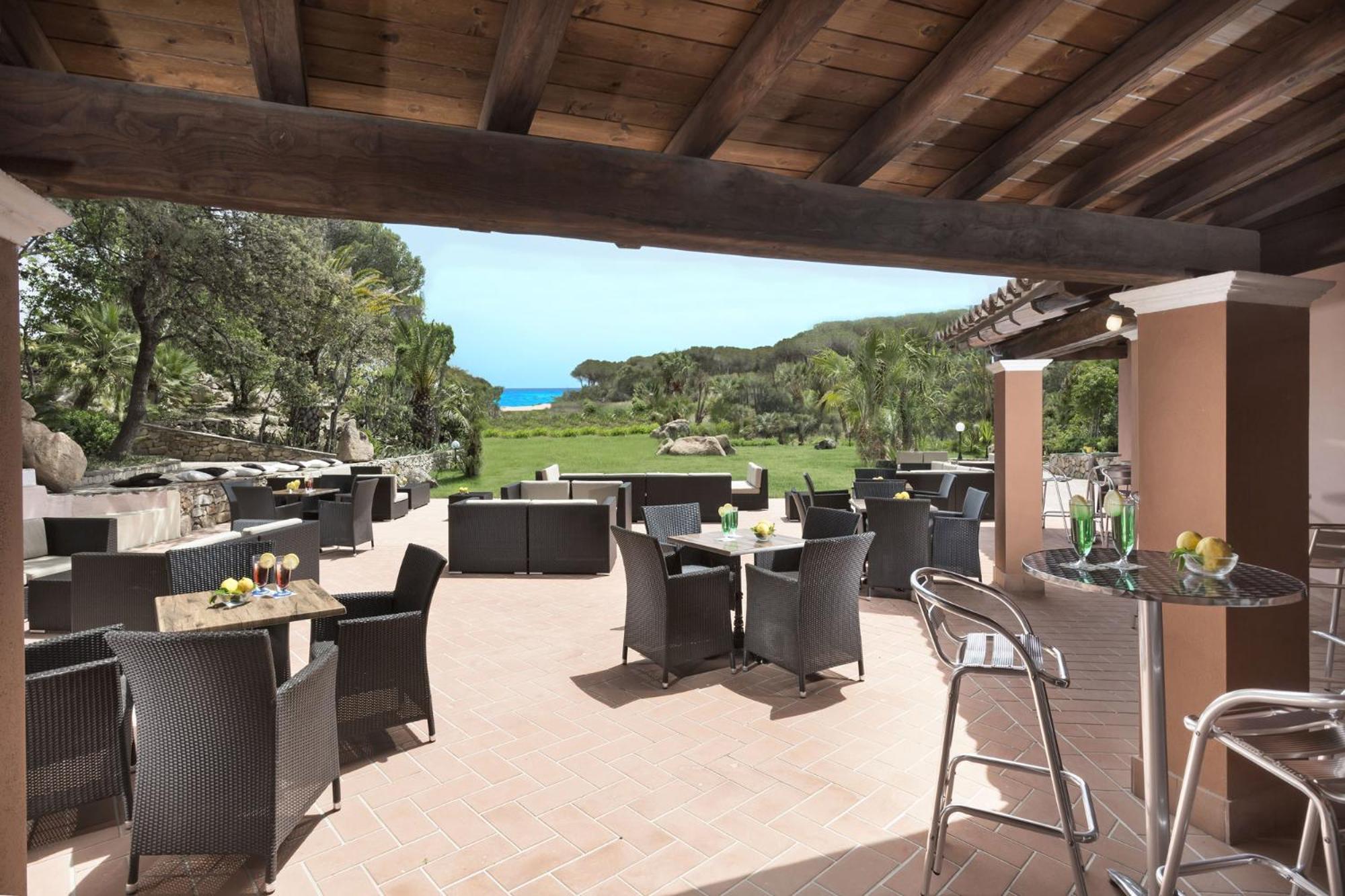Villaggio Cala Ginepro Resort & Spa 오로세 외부 사진