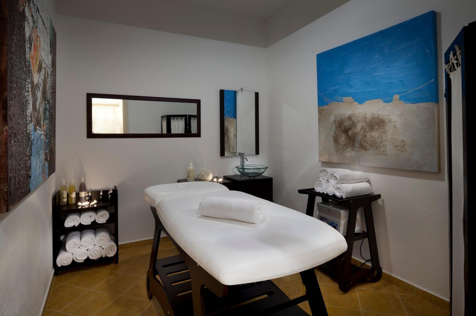 Villaggio Cala Ginepro Resort & Spa 오로세 외부 사진
